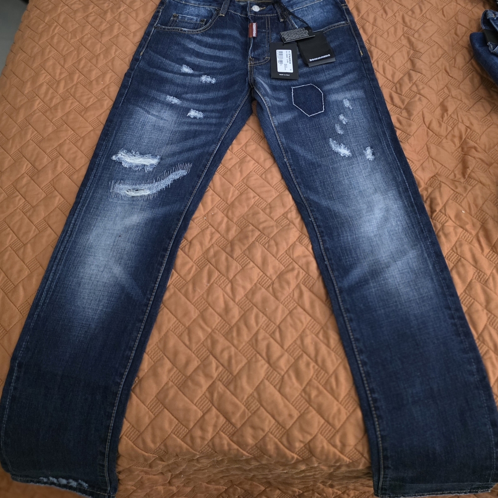 DSQUARED2 Men's Straight Fit Distressed Denim